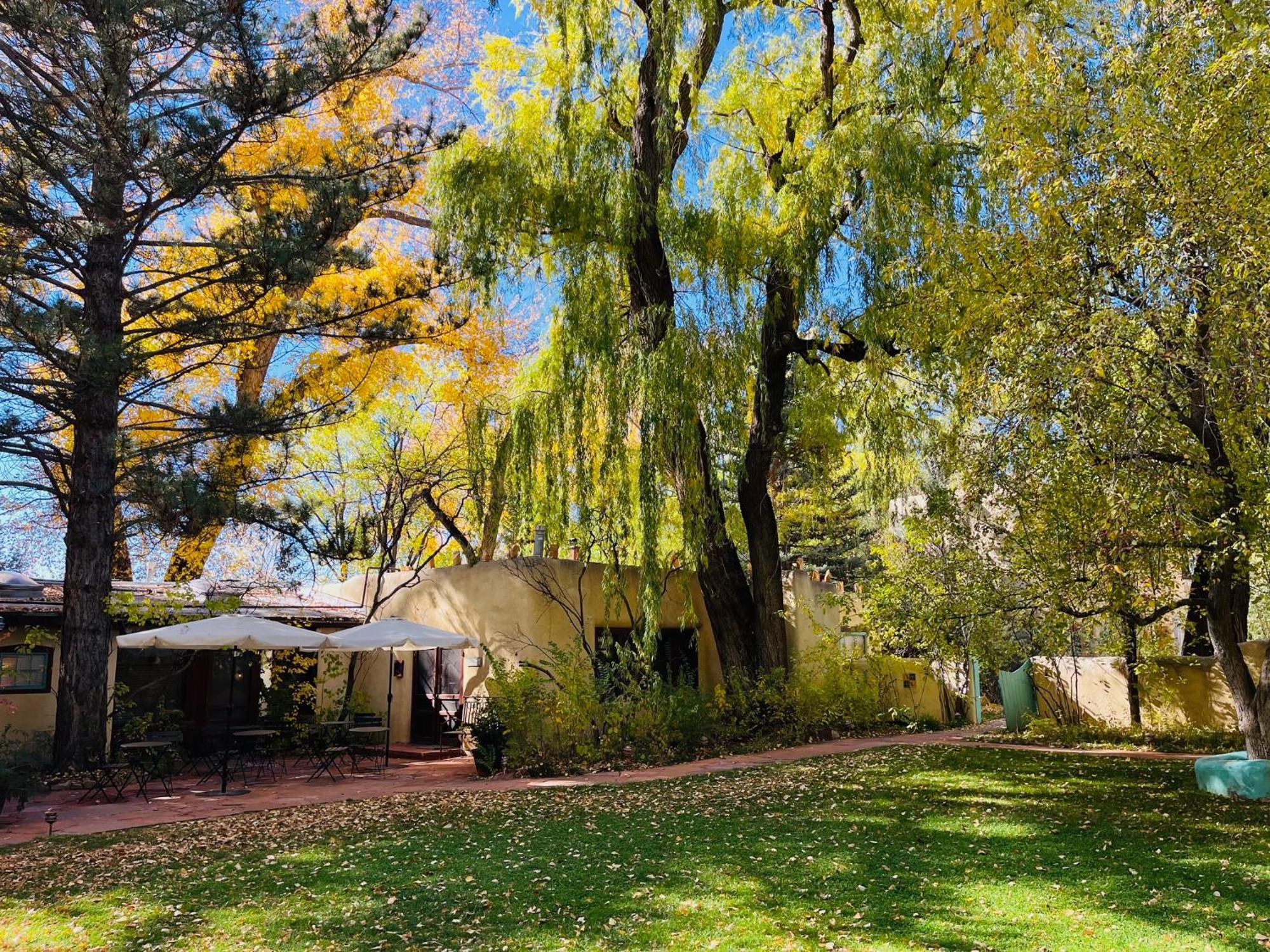 Hacienda Del Sol Bed & Breakfast Taos Dış mekan fotoğraf